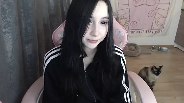 Holy420lolii online show from February 2025 08:45:02 PM