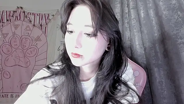 Holy420lolii online show from September 2025 04:40:02 PM