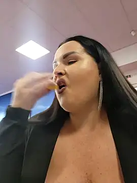 GeorgiaLerox online show from September 2025 11:43:01 AM