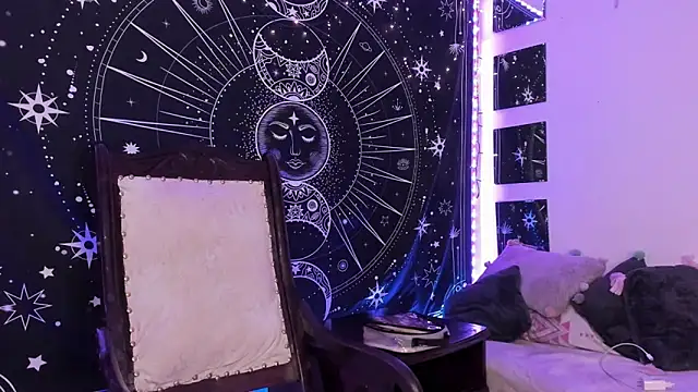 Eva Lee  online show from September 2025 06:48:02 AM