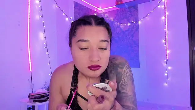 Eva Lee  online show from June 2026 10:07:01 AM