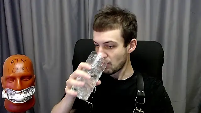  Damien thorn  online show from October 2025 08:29:02 PM