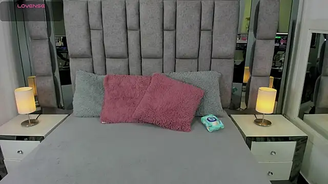 EMMAHILL1 online show from July 2026 11:12:01 AM