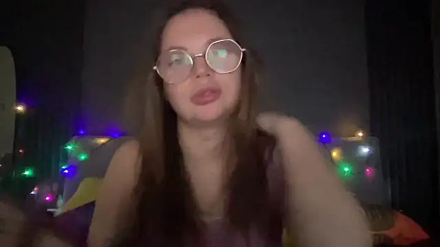 Snapshot of lovebellagrey chatting on December 2024 07:06:01 PM lovebellagrey online show from December 2024 07:06:01 PM