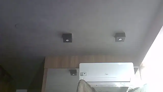 Skinny-Kitten online show from December 2025 12:07:02 AM