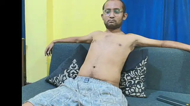 Snapshot of Cute_boy2000 chatting on May 2026 06:57:02 PM Cute boy2000 online show from May 2026 06:57:02 PM