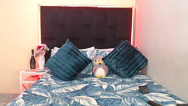 CancerGodessX online show from February 2025 03:01:01 AM