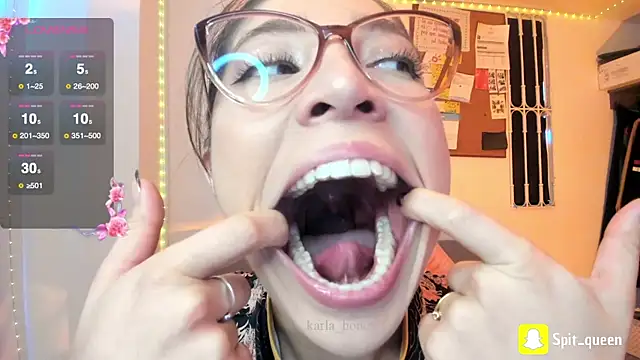 Spit queen online show from May 2026 01:28:01 PM
