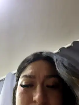 Snapshot of LuceroRm chatting on October 2025 06:19:01 AM LuceroRm online show from October 2025 06:19:01 AM