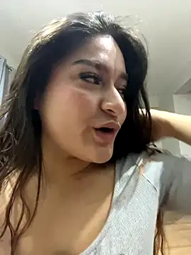 Snapshot of LuceroRm chatting on October 2025 03:28:01 AM LuceroRm online show from October 2025 03:28:01 AM