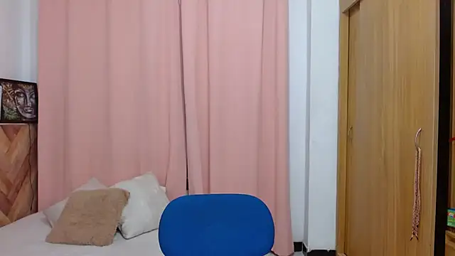 Snapshot of nickyCollins chatting on February 2026 07:45:02 AM nickyCollins online show from February 2026 07:45:02 AM