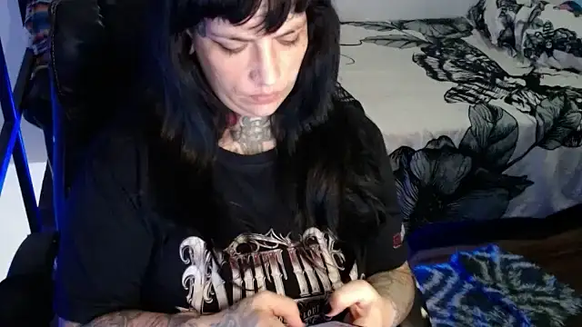 VampGirl1 online show from February 2025 01:02:01 AM