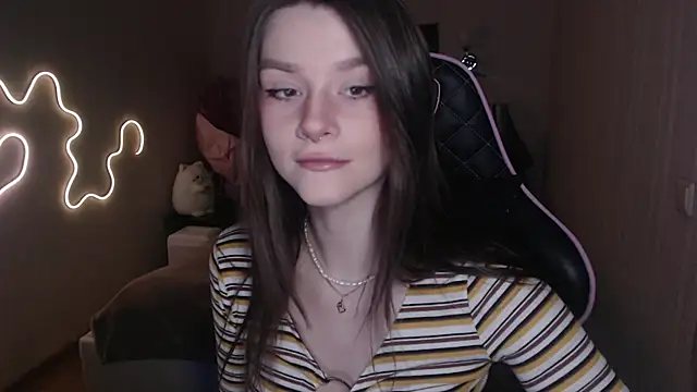 Snapshot of jeann_elsaa chatting on December 2024 10:58:02 PM jeann elsaa online show from December 2024 10:58:02 PM