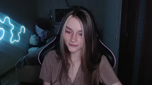 Snapshot of jeann_elsaa chatting on January 2025 04:13:01 AM jeann elsaa online show from January 2025 04:13:01 AM