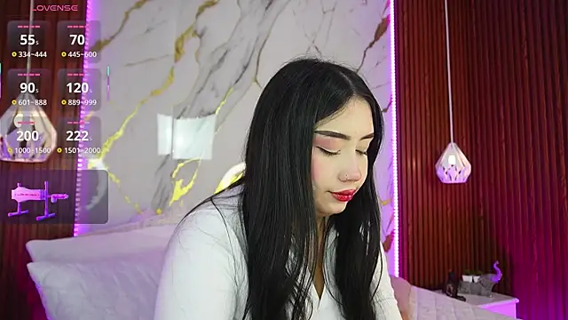 Snapshot of haylie_ chatting on March 2025 01:32:02 AM haylie online show from March 2025 01:32:02 AM