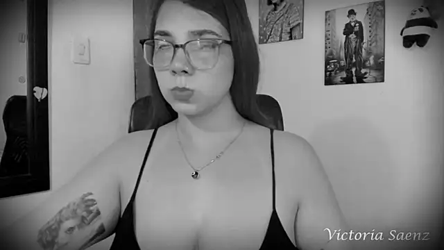 victoriaasaenz  online show from February 2025 12:57:01 AM
