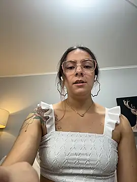 Snapshot of Bianca____ chatting on March 2026 12:25:01 AM Bianca online show from March 2026 12:25:01 AM