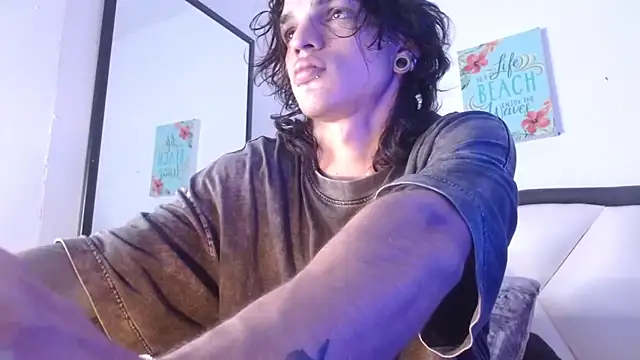 AlbertBernal69 online show from October 2025 03:06:01 AM