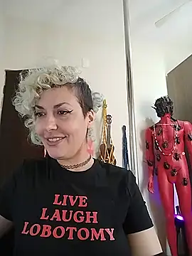 MariLouM online show from July 2026 02:13:01 PM