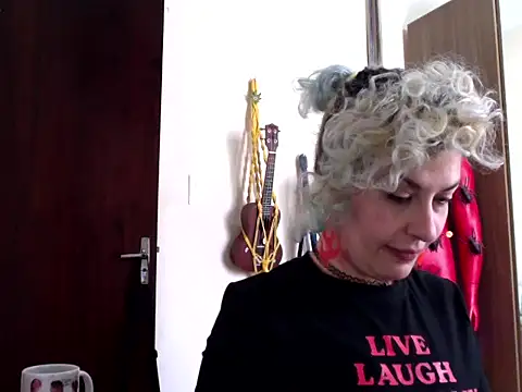 MariLouM online show from July 2026 03:21:02 PM
