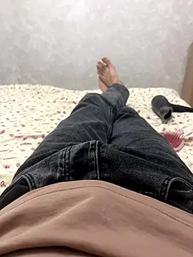 mihaixxx1 online show from October 2025 03:12:01 PM