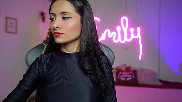 emily smittt online show from December 2024 01:03:01 AM