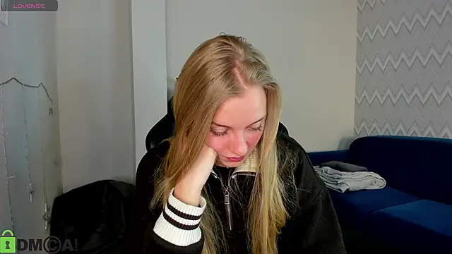 Barbie Lis online show from February 2026 12:53:01 AM