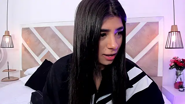 ZiaCalifa online show from May 2026 11:38:01 AM