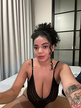 Snapshot of Mariecurl chatting on February 2025 12:19:01 AM Mariecurl online show from February 2025 12:19:01 AM