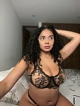 Snapshot of Mariecurl chatting on March 2025 07:49:02 PM Mariecurl online show from March 2025 07:49:02 PM