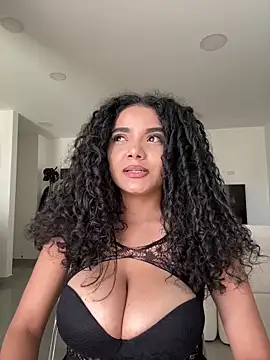 Mariecurl online show from May 2026 09:31:01 PM