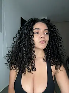 Mariecurl online show from May 2026 11:11:02 PM