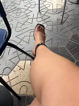 Insane Issa online show from March 2025 09:48:01 PM