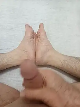 Hardapple01 online show from December 2024 09:28:01 PM