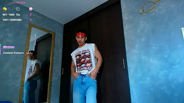 liuscast22 online show from November 2025 01:10:02 PM