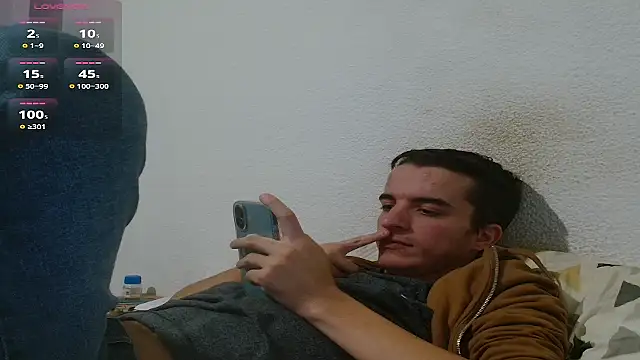 Tombgy07 online show from September 2025 07:40:02 PM