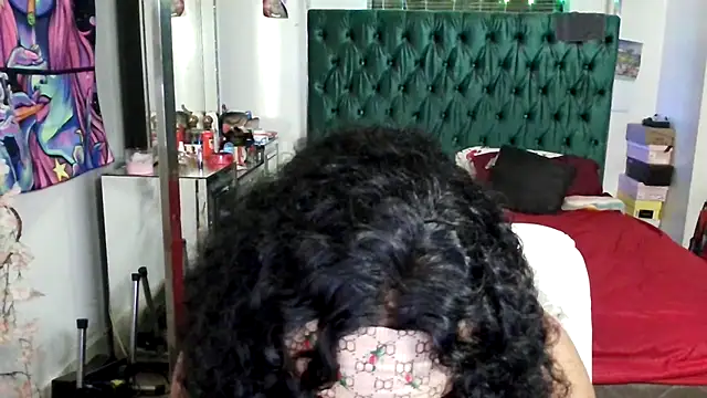 Snapshot of YasmineMinaj chatting on September 2025 03:30:02 AM YasmineMinaj online show from September 2025 03:30:02 AM