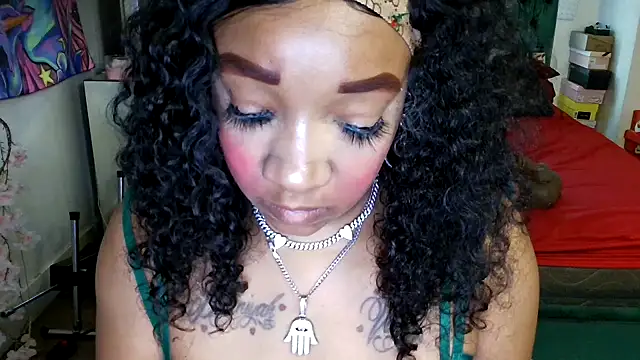 Snapshot of YasmineMinaj chatting on September 2025 05:15:02 PM YasmineMinaj online show from September 2025 05:15:02 PM