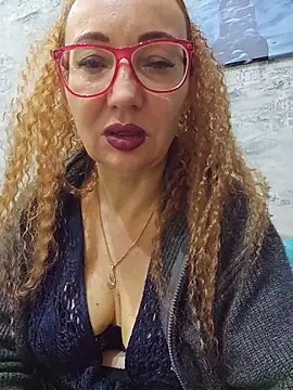 Snapshot of LybovNTV chatting on November 2025 03:50:02 AM LybovNTV online show from November 2025 03:50:02 AM