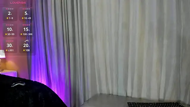 Snapshot of tati_cardenas chatting on March 2025 03:42:01 AM tati cardenas online show from March 2025 03:42:01 AM