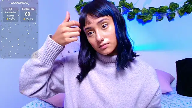 Snapshot of tati_cardenas chatting on September 2025 04:12:02 AM tati cardenas online show from September 2025 04:12:02 AM