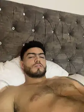 Snapshot of Paulwolf69 chatting on February 2025 06:04:01 AM Paulwolf69 online show from February 2025 06:04:01 AM