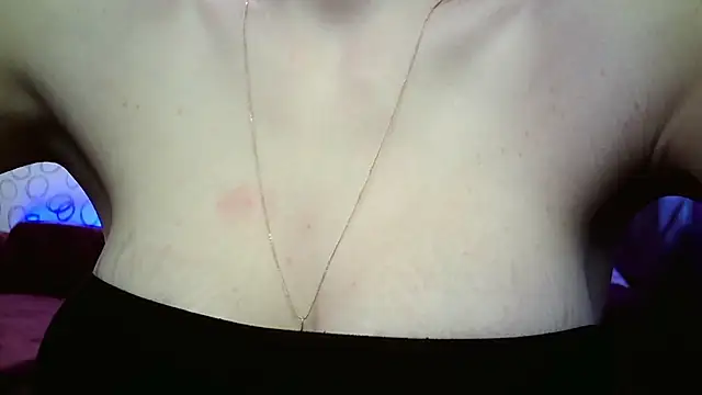 Snapshot of bariellass chatting on September 2025 12:28:02 PM bariellass online show from September 2025 12:28:02 PM