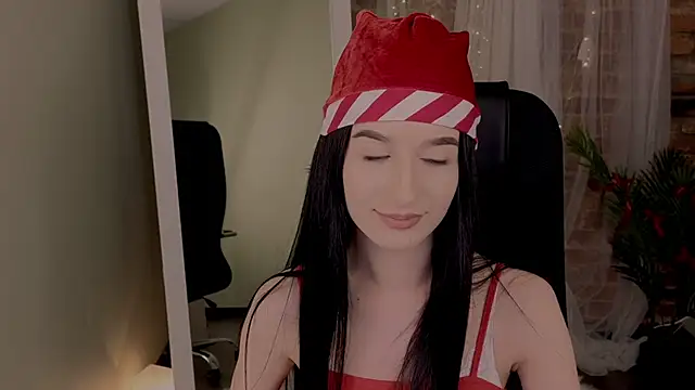 LauraCoy online show from December 2024 03:40:01 AM