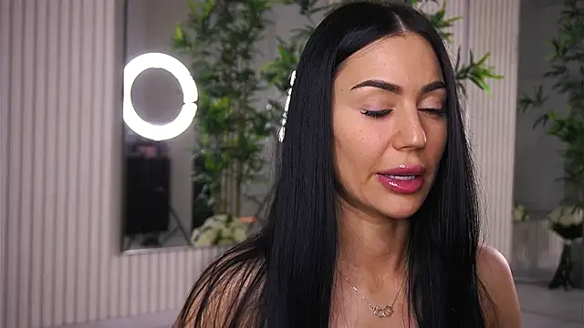 Abbela White online show from March 2025 09:36:02 AM