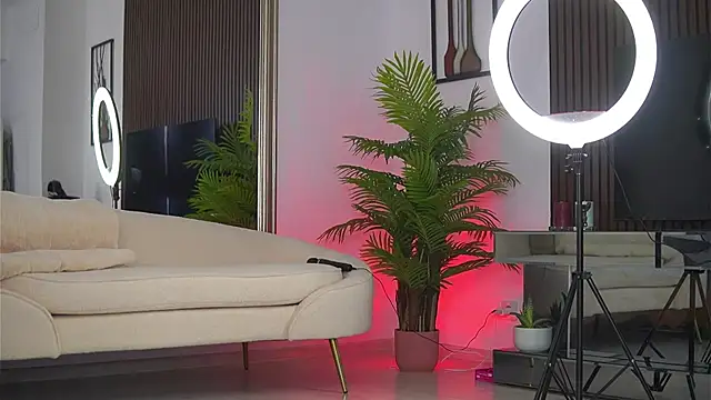 Abbela White online show from July 2026 05:47:02 AM