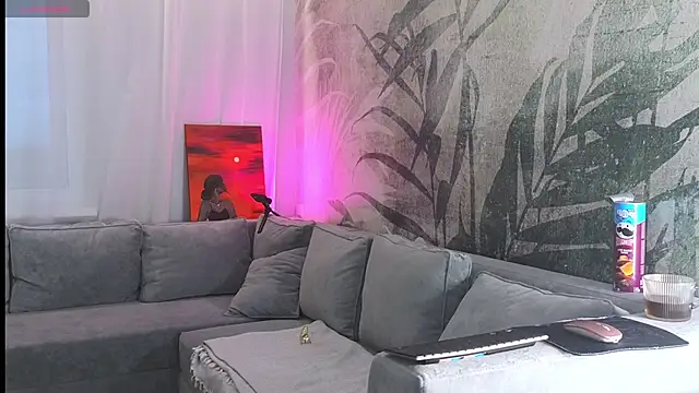 lily  foster online show from December 2024 01:13:01 PM