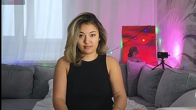 lily  foster online show from January 2025 06:20:01 AM