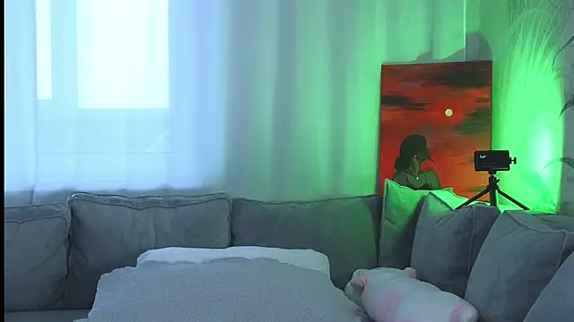 lily  foster online show from January 2025 06:34:01 AM