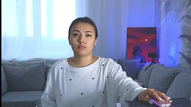 lily  foster online show from February 2025 05:58:01 AM